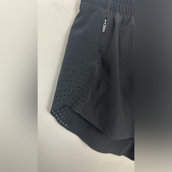 ATHLETA- Hustle 3" Short Black Athletic Training
WorkouT Running Shorts Sz XXS - Picture 8 of 13